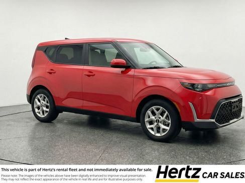Used 2025 Kia Soul LX w/ LX Technology Package image 1