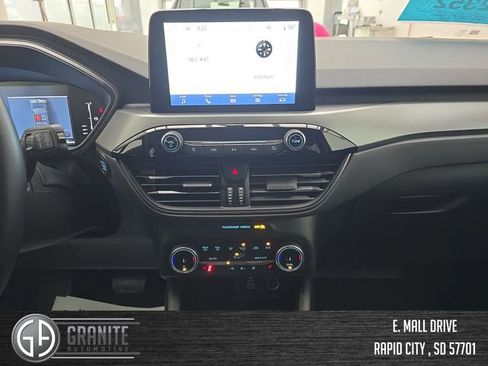 Used 2024 Ford Escape Active image 17