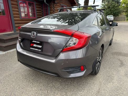 Used 2018 Honda Civic EX-T image 24