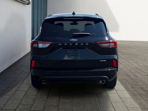 Used 2023 Ford Escape ST-Line w/ Tech Pack #1 AWD/4WD image 4