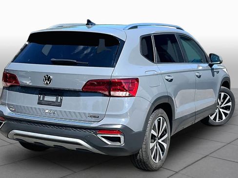 Used 2023 Volkswagen Taos SE AWD/4WD image 13