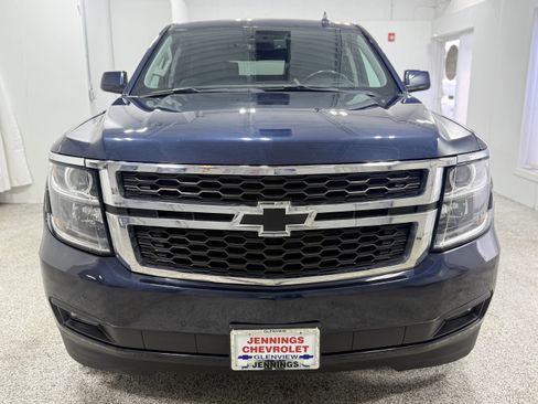 Used 2020 Chevrolet Suburban LT w/ Luxury Package image 2