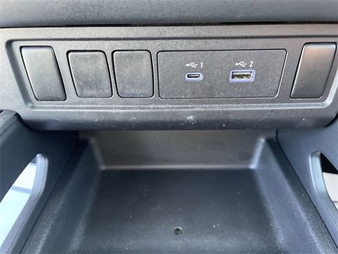 Used 2022 Nissan Frontier S image 21