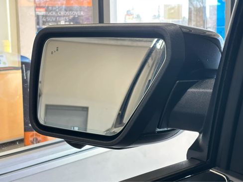 New 2025 Ford F150 Lightning Lariat image 11