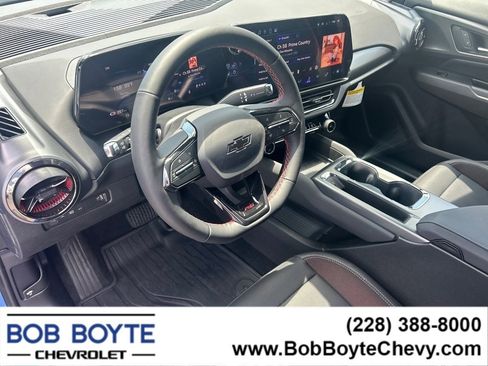 New 2025 Chevrolet Equinox EV RS w/ LPO, Illumination Package image 7