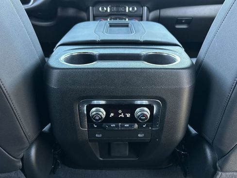 Used 2024 GMC Yukon AT4 w/ Technology Package AWD/4WD image 21