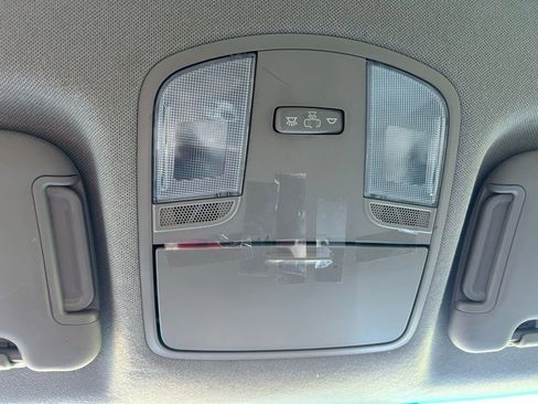 Used 2018 Hyundai Elantra GT image 26