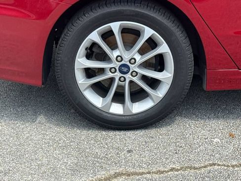 Used 2020 Ford Fusion SE FWD image 9