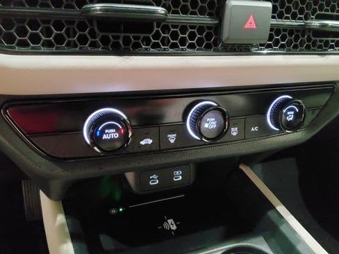 New 2026 Honda HR-V LX image 19