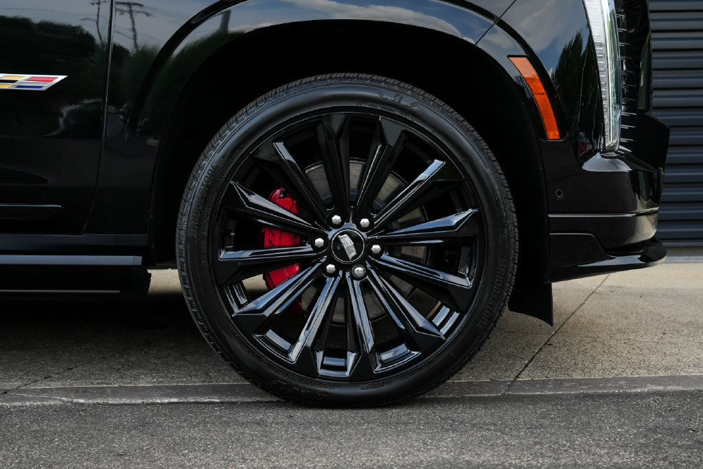Used 2026 Cadillac Escalade V AWD/4WD image 42