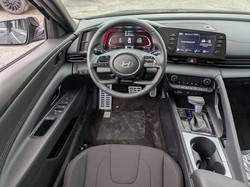 New 2026 Hyundai Elantra SEL Sport image 15
