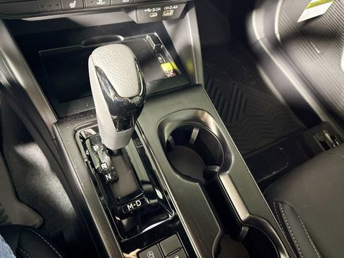 New 2026 Subaru Outback Limited AWD/4WD image 18