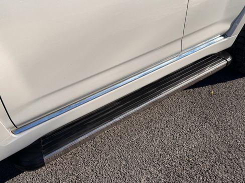 Used 2012 Toyota 4Runner SR5 image 10