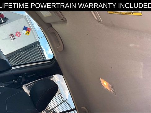 Used 2020 Nissan Kicks S FWD image 28