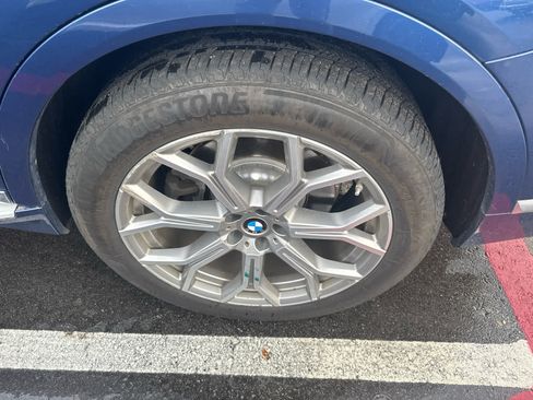 Used 2019 BMW X7 xDrive40i w/ Premium Package AWD/4WD image 5