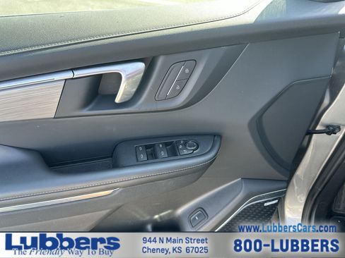 Used 2026 Buick Enclave Preferred FWD image 13