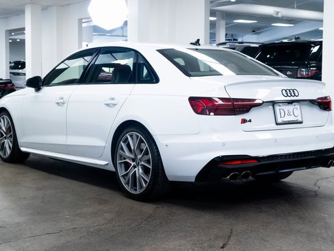 Used 2022 Audi S4 Prestige w/ Prestige Package image 4