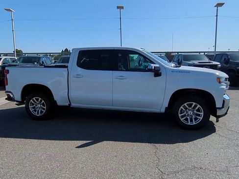Used 2021 Chevrolet Silverado 1500 LT w/ Bed Protection Package RWD image 9