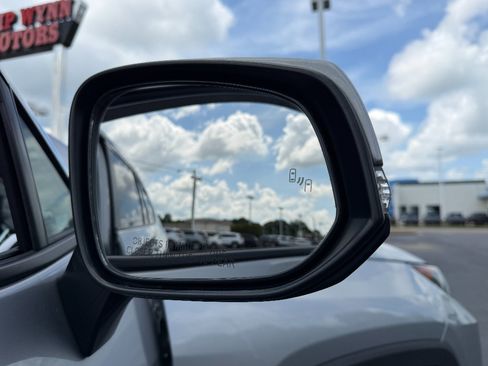Used 2020 Toyota RAV4 LE w/ All Weather Liner Package AWD/4WD image 17