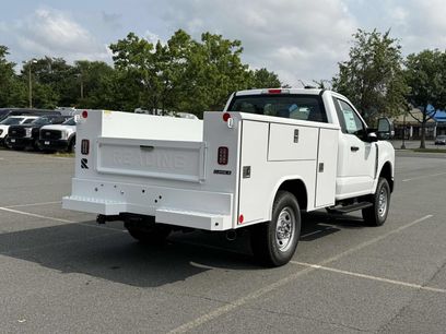 New 2025 Ford F250 XL w/ XL Chrome Package