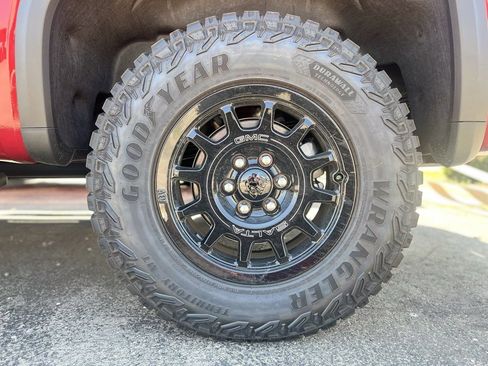 Used 2023 GMC Sierra 1500 AT4X w/ AT4X AEV Edition image 11