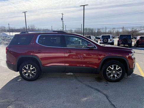 Used 2023 GMC Acadia SLE w/ Driver Convenience Package image 7