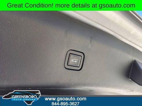 Used 2019 Buick Enclave Essence FWD image 41
