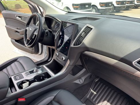 Used 2023 Ford Edge SEL AWD/4WD image 27