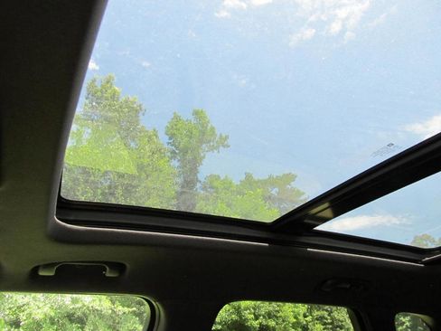 Used 2019 Chevrolet Blazer RS image 78