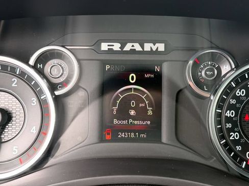 Used 2024 RAM 1500 Warlock RWD image 24