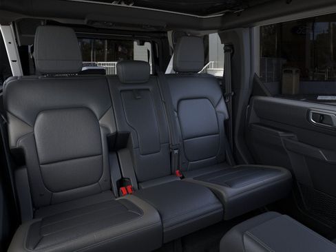 New 2026 Ford Bronco Outer Banks AWD/4WD image 11