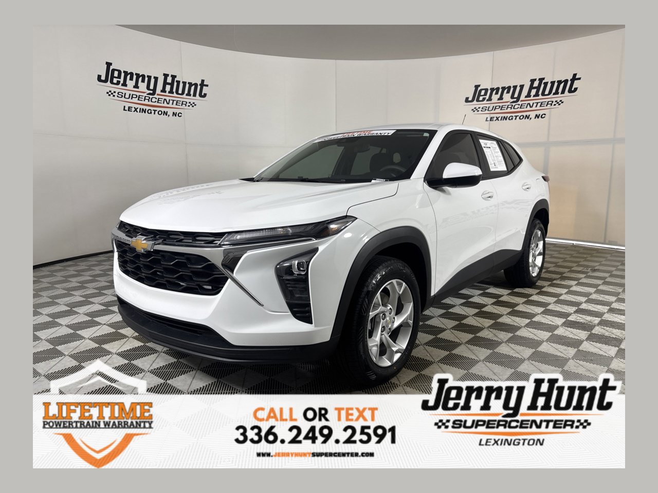Used 2025 Chevrolet Trax LS w/ LS Convenience Package FWD image 1