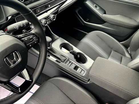 New 2025 Honda Civic Sport image 14