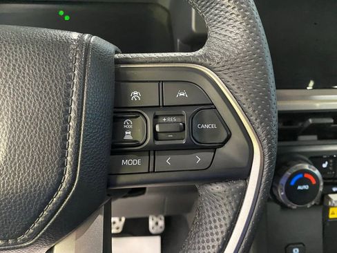 Used 2024 Toyota Tacoma TRD Sport image 21