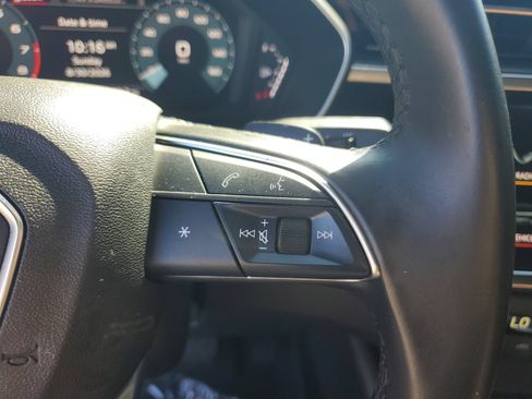 Used 2024 Audi Q3 2.0T Premium Plus w/ Premium Plus Package AWD/4WD image 30