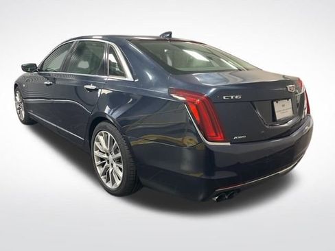 Used 2018 Cadillac CT6 Luxury image 3