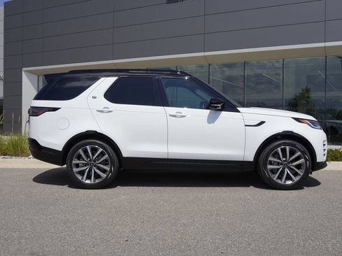 New 2026 Land Rover Discovery Dynamic SE AWD/4WD image 7