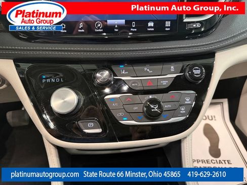 Used 2023 Chrysler Pacifica Limited FWD image 20