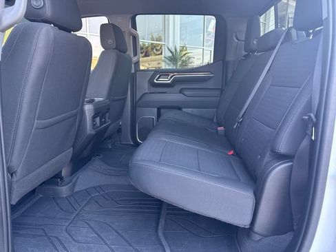 Certified 2023 Chevrolet Silverado 1500 RST w/ Redline Edition AWD/4WD image 22