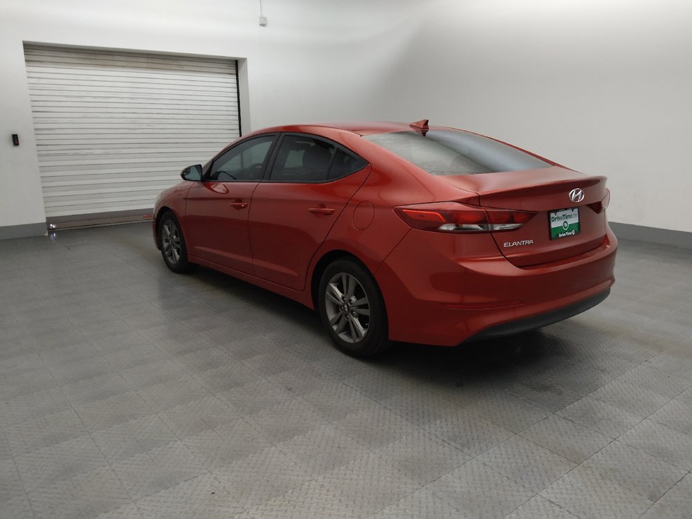 Used 2017 Hyundai Elantra SE FWD image 5