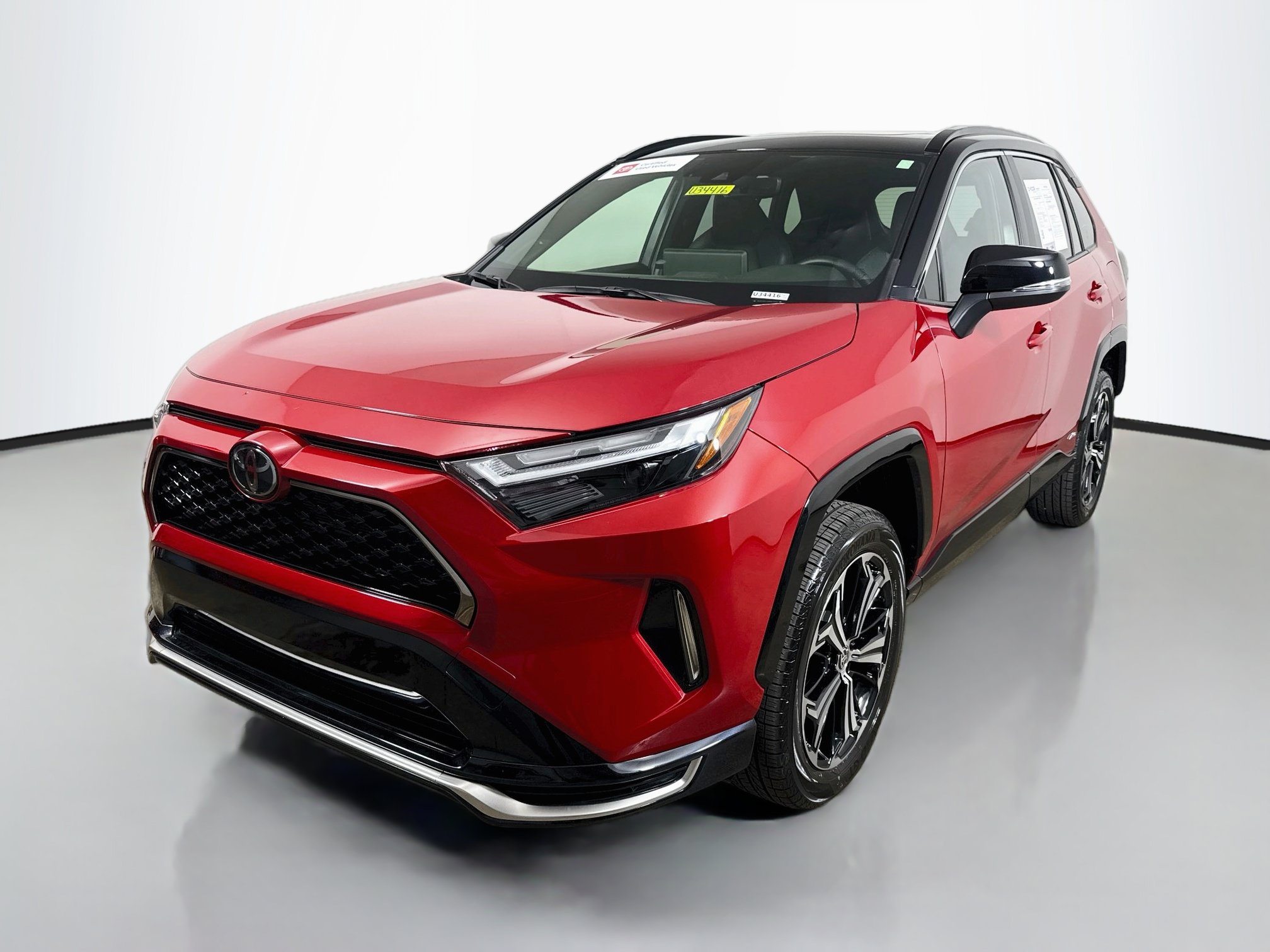 Certified 2025 Toyota RAV4 XSE w/ Weather Package AWD/4WD image 3