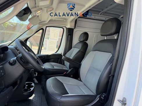 Used 2025 RAM ProMaster 2500 w/ Convenience Group image 6