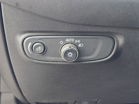 Used 2022 Chevrolet Equinox LT image 17