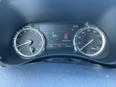 Used 2022 Toyota Highlander XLE image 15