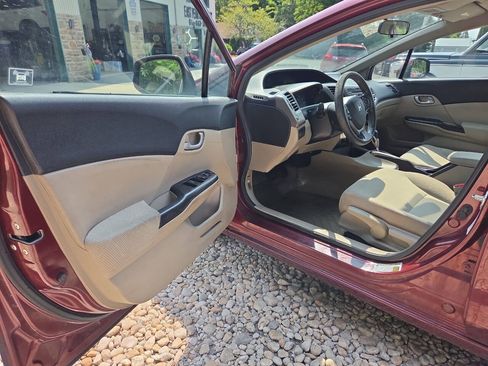 Used 2012 Honda Civic LX image 13