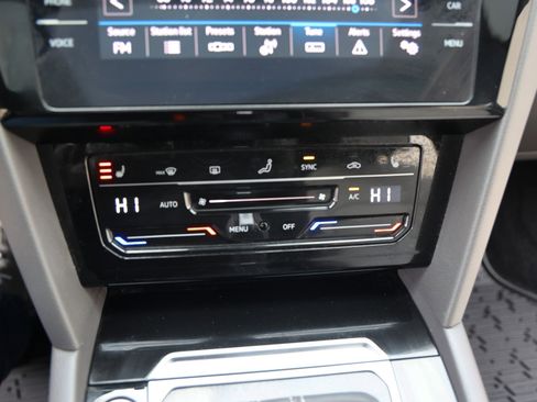 Used 2023 Volkswagen Arteon SEL w/ Arteon MDO Package image 22