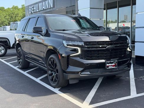 Used 2021 Chevrolet Tahoe Premier AWD/4WD image 2