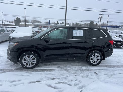 Used 2016 Honda Pilot LX image 2