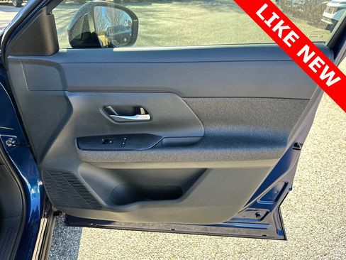 Used 2026 Nissan Kicks SV image 14