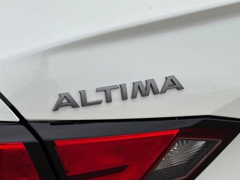 New 2026 Nissan Altima 2.5 SV FWD image 8